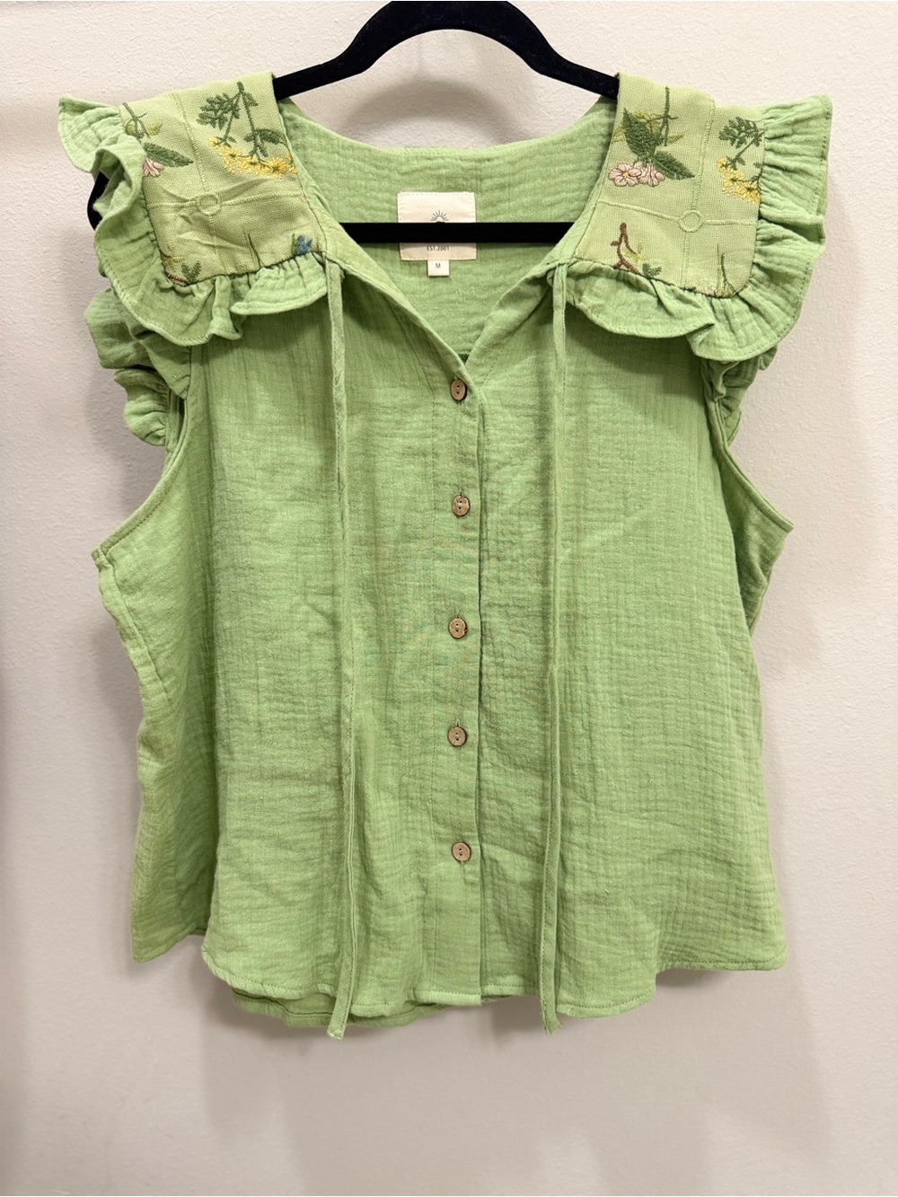 Umgee Green Floral Embroidered Ruffle Blouse Top M NWOT Boho